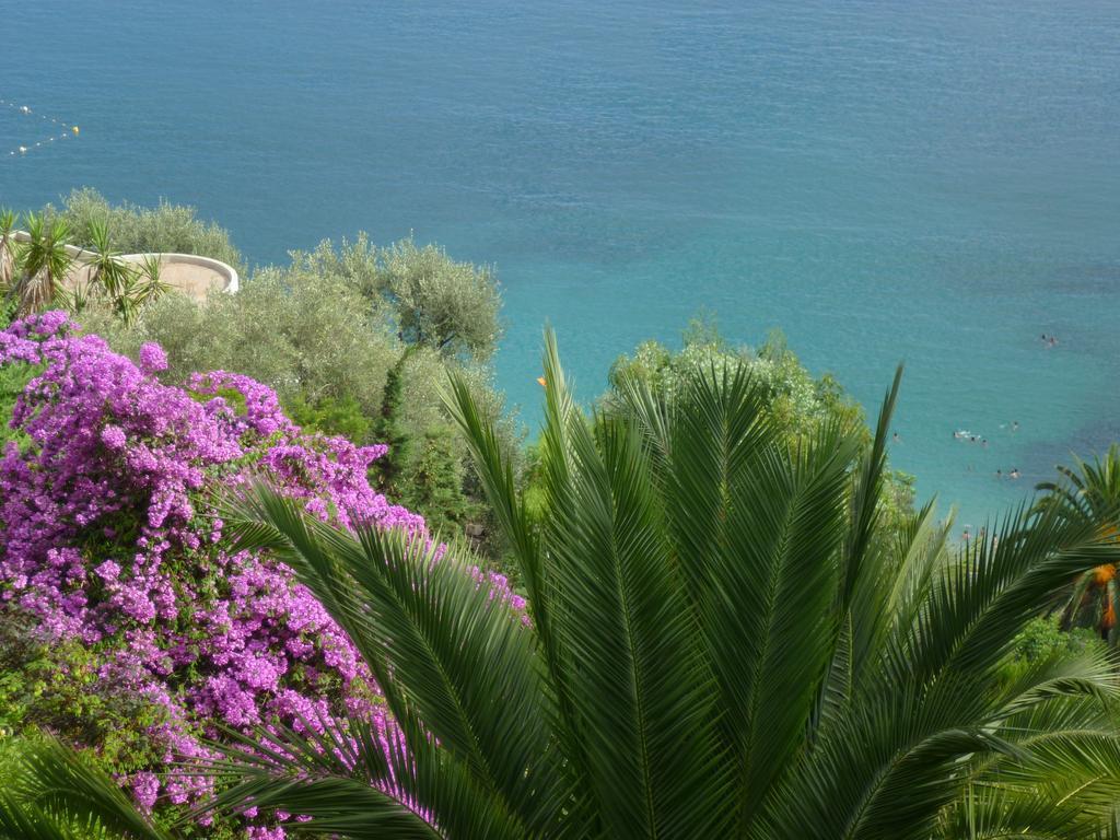 Appartement Charme Et Coeur Villefranche-sur-Mer Esterno foto